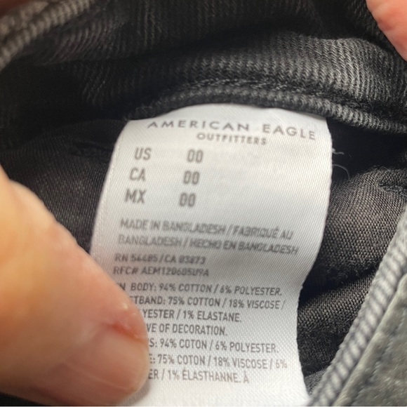 2 pairs Jean shorts with distraction details. BDG+ American Eagle sz 25/00 - Picture 8 of 8